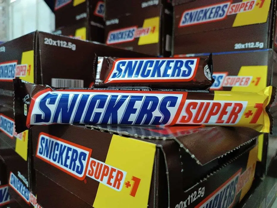 Батончики сникерс Snickers опт гурт