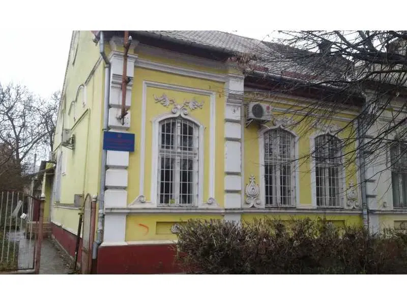 ПРОДАЖ – Нежитлове приміщення, 91,9 кв.м. м. Берегове