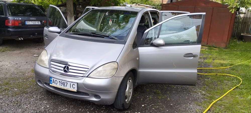 Продам автомобіль Mercedes Benz A160
