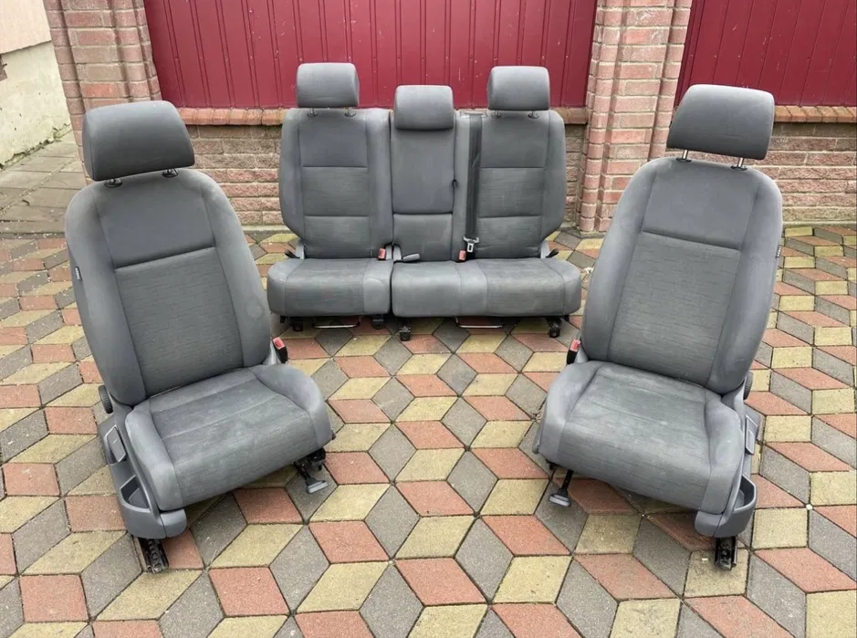 Сидіння Volkswagen Golf Plus Tiguan Touran