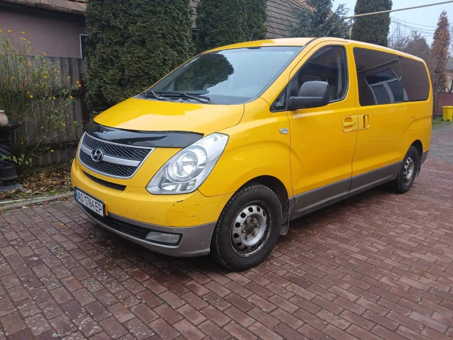 HYUNDAI H-1 , 2.500, турбодизель.