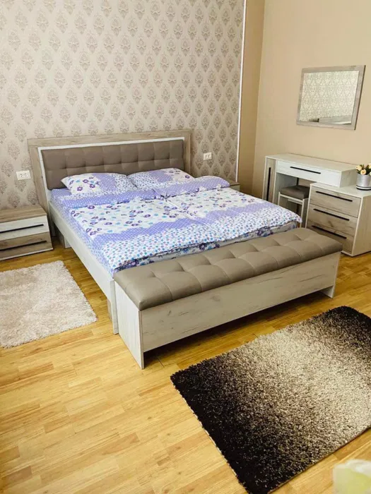 Квартира цілодобово