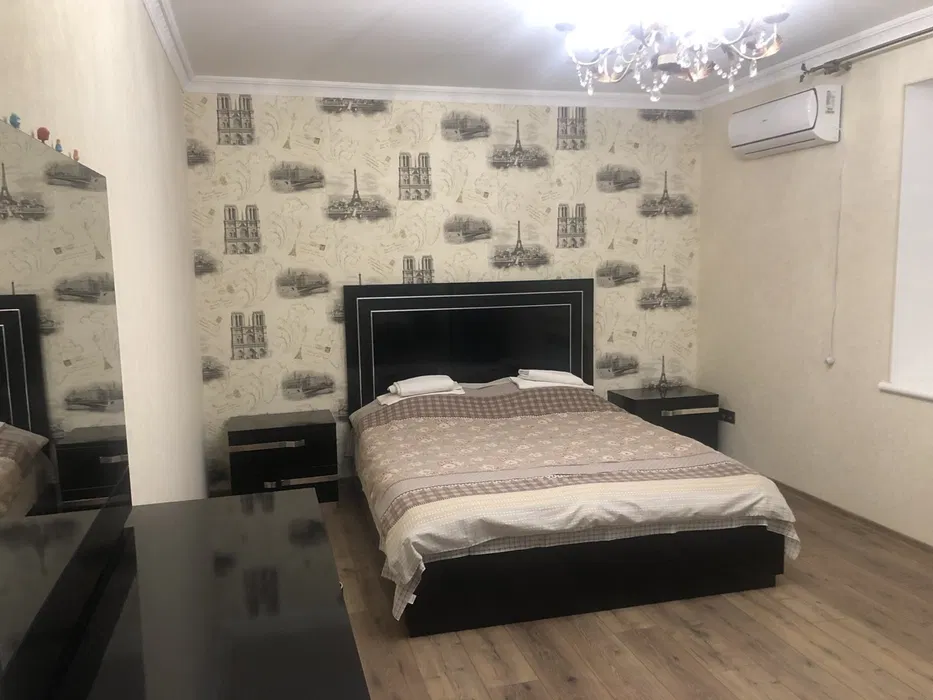 Здається квартира навпроти термальних басейнів!