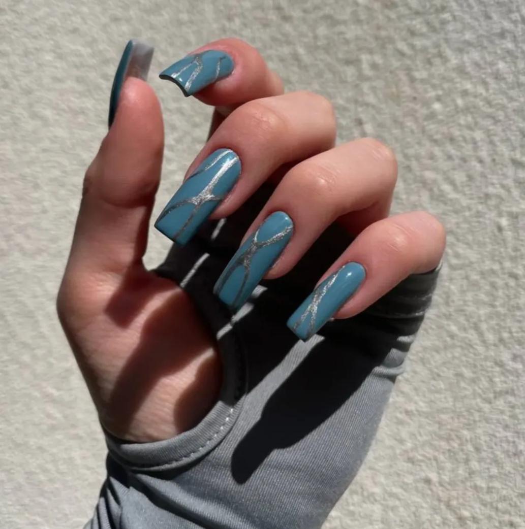 Майстер манікюру та педикюру м.Берегово