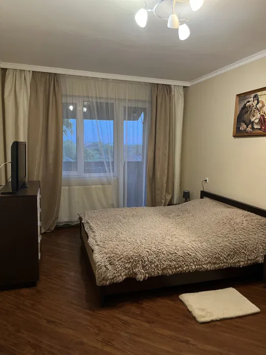 Подобова оренда трикімнатноі квартири біля термального басейну