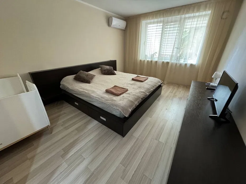 Квартира подобово, житло подобово поблизу басейну вільно з 18-24жовтня