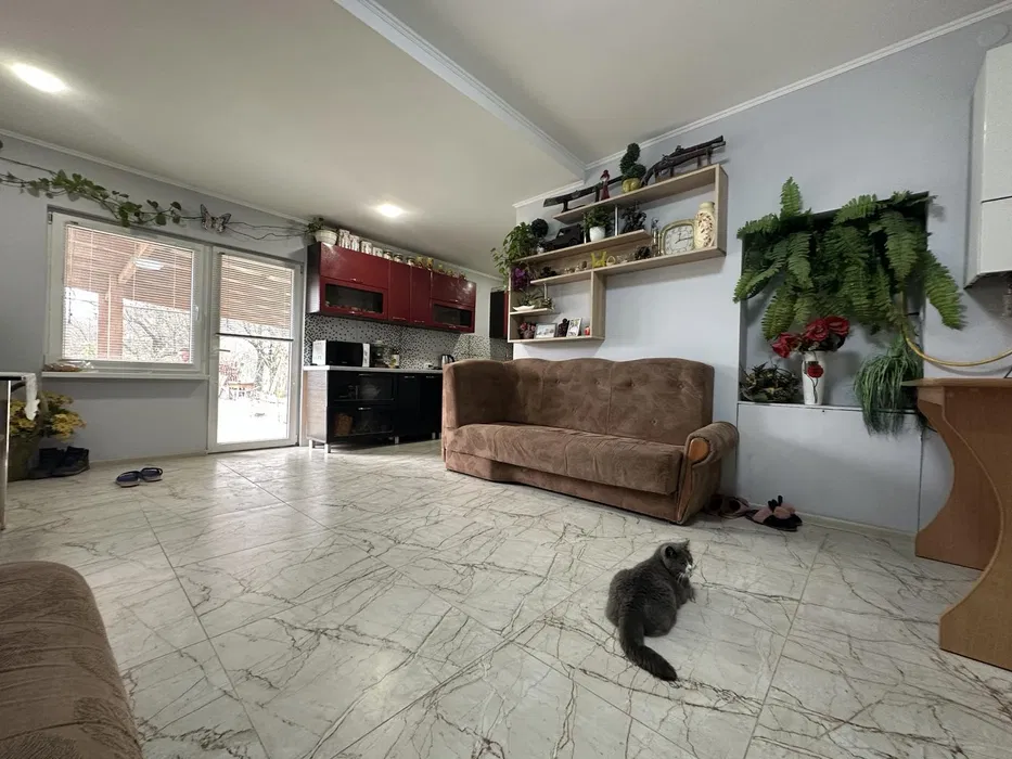 Будинок біля термальних басейнів