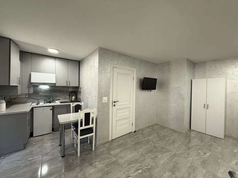 Оренда подобово апартаментів 1 поверх житло біля термалів