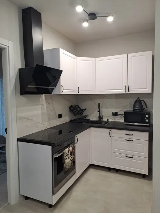 З 27.09 подобово будинок у центрі Берегово