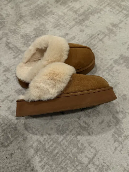 Замшеві капці на хутрі 36р
