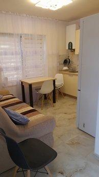 Затишний будиночок у центрі Берегова