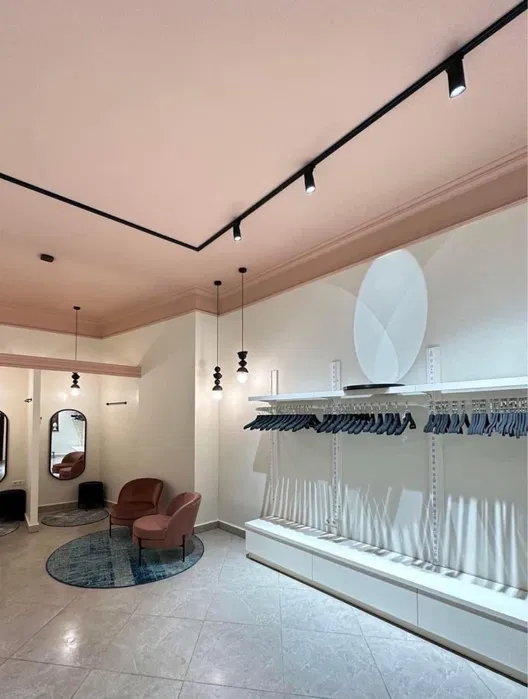 Здаєть в оренду комерційне приміщення в центрі міста Берегова