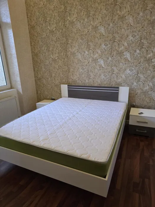 Здається 1х кімнатна квартира центрі!