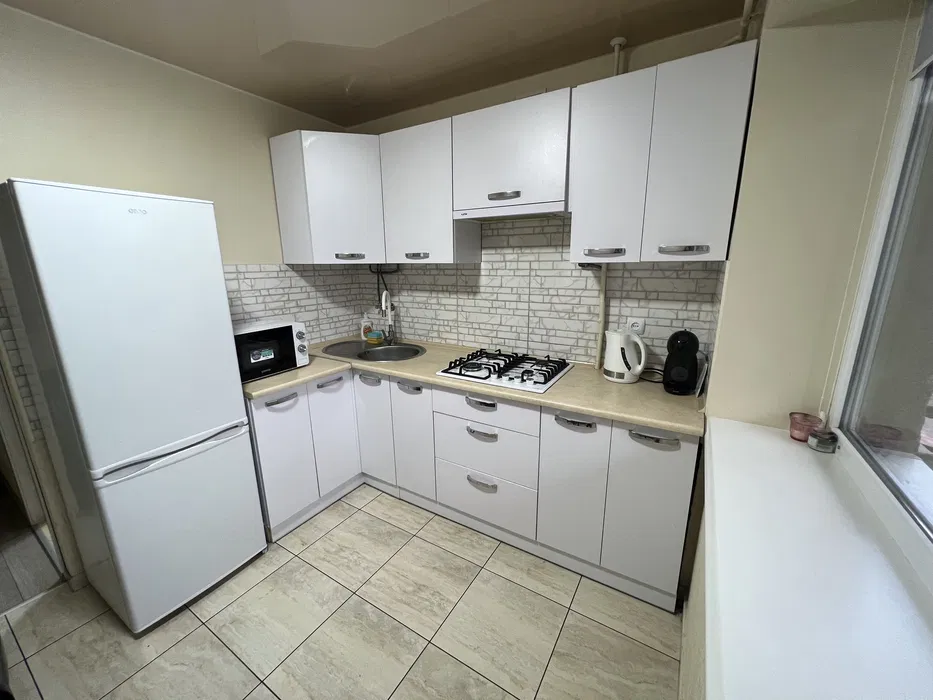 Подобово! Квартира 3-х кімнатна!Біля термальних басейнів.