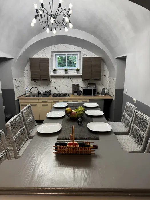 Подобова оренда двокімнатного будинку поруч з термальним басейном