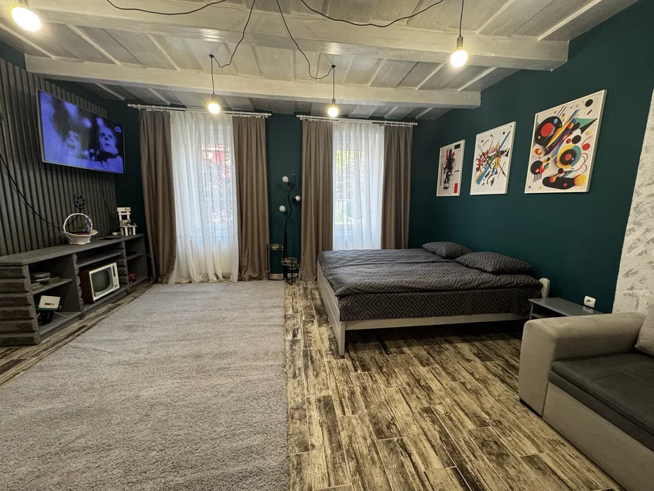 Подобова оренда двокімнатного будинку поруч з термальним басейном