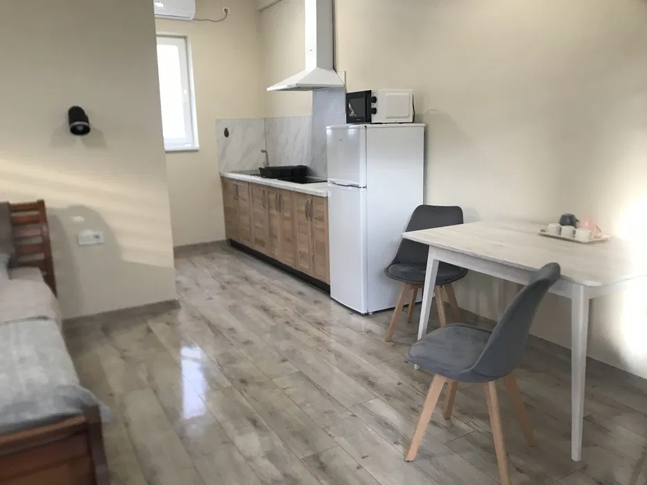 Сучасний апартамент 10хв до термального басейну