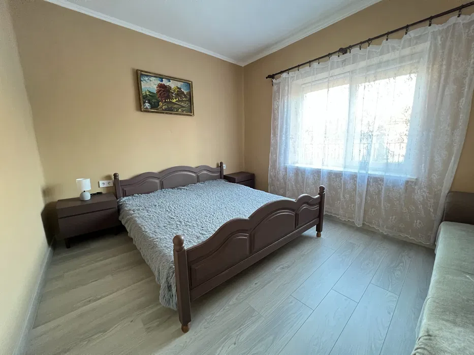 Оренда будинку подобово м. Берегове