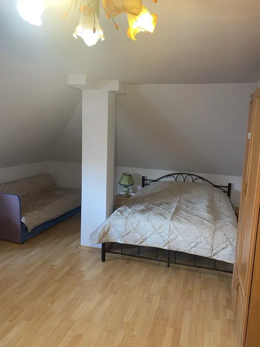 Будинок в центрі місті, кімнати подобово